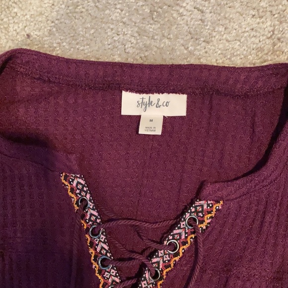 New with tags women’s top size medium - Picture 2 of 3